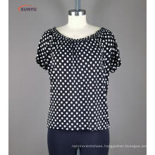 ladie's dot pattern print t-shirt